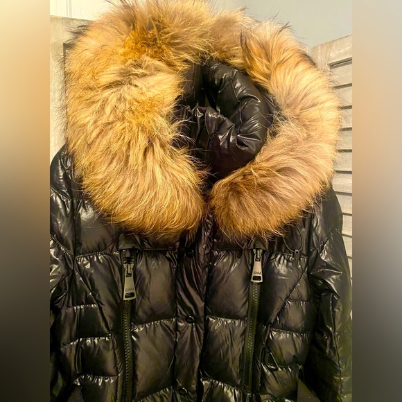 SAM. Black Down Filled feathers Puffer jacket with lots of Fabulous Details - Picture 3 of 9